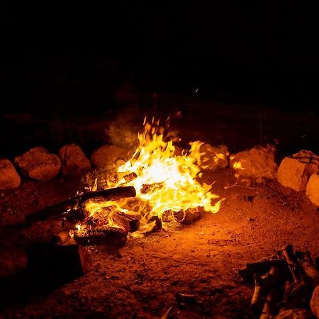 The Rock Camp Petra Hotel Вади Муса Екстериор снимка