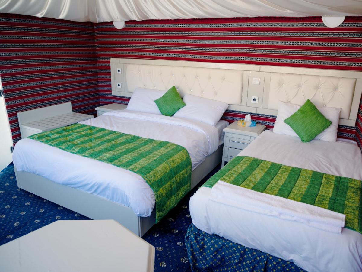 The Rock Camp Petra Hotel Вади Муса Екстериор снимка