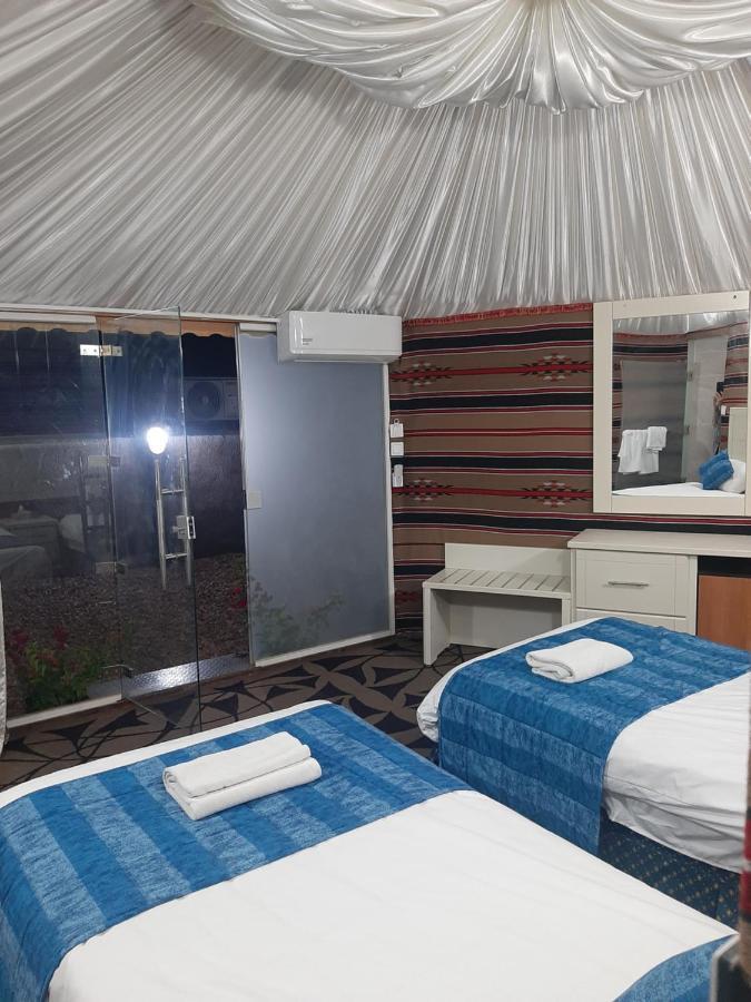The Rock Camp Petra Hotel Вади Муса Екстериор снимка