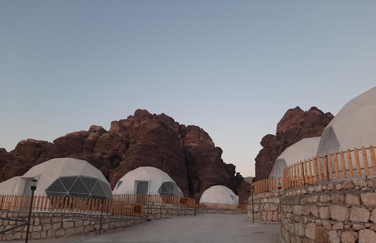 The Rock Camp Petra Hotel Вади Муса Екстериор снимка