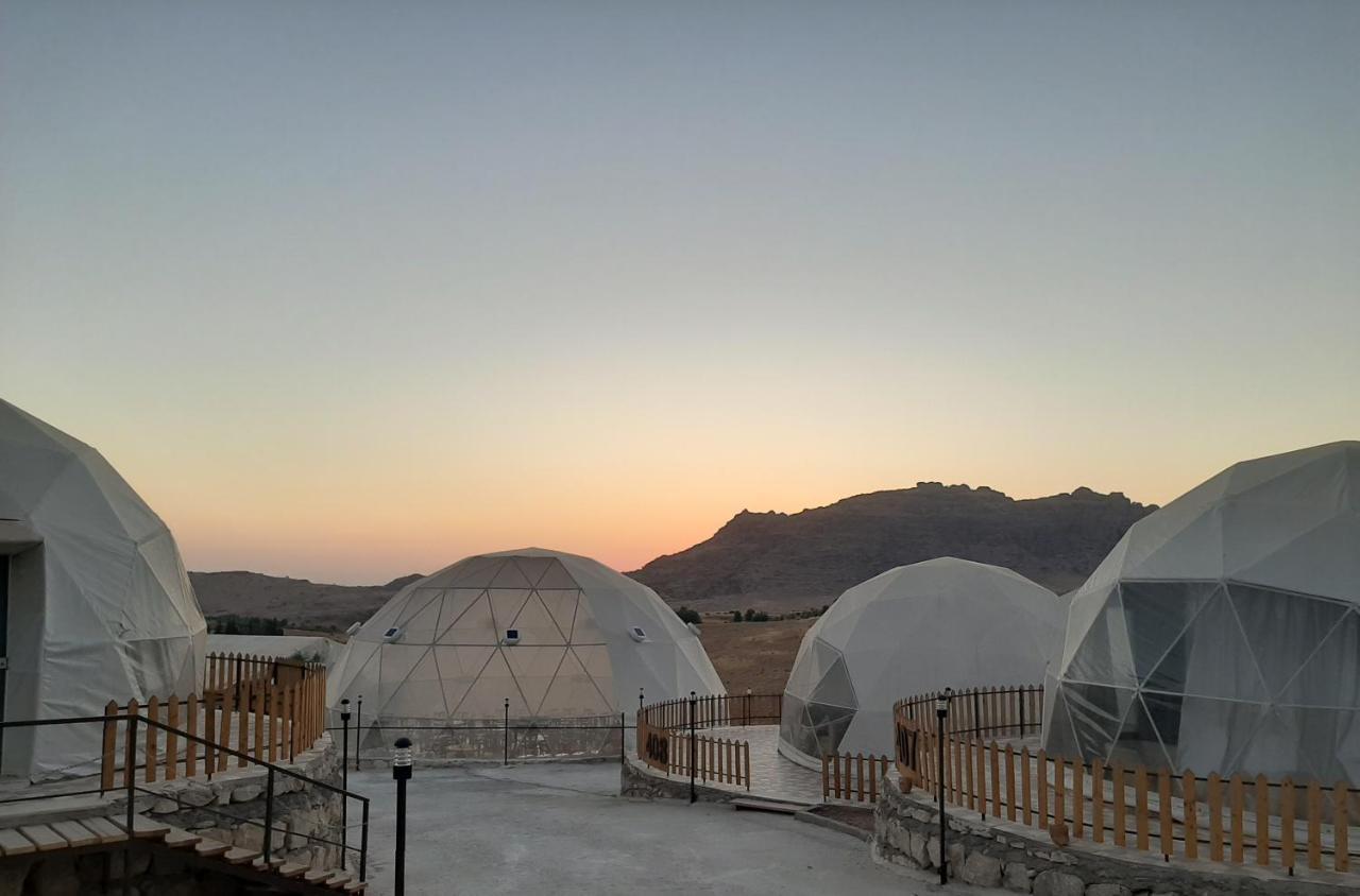 The Rock Camp Petra Hotel Вади Муса Екстериор снимка