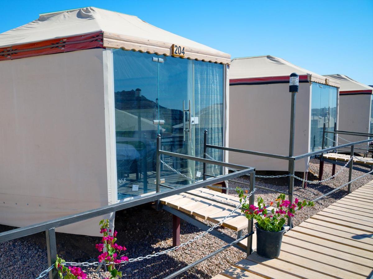 The Rock Camp Petra Hotel Вади Муса Екстериор снимка