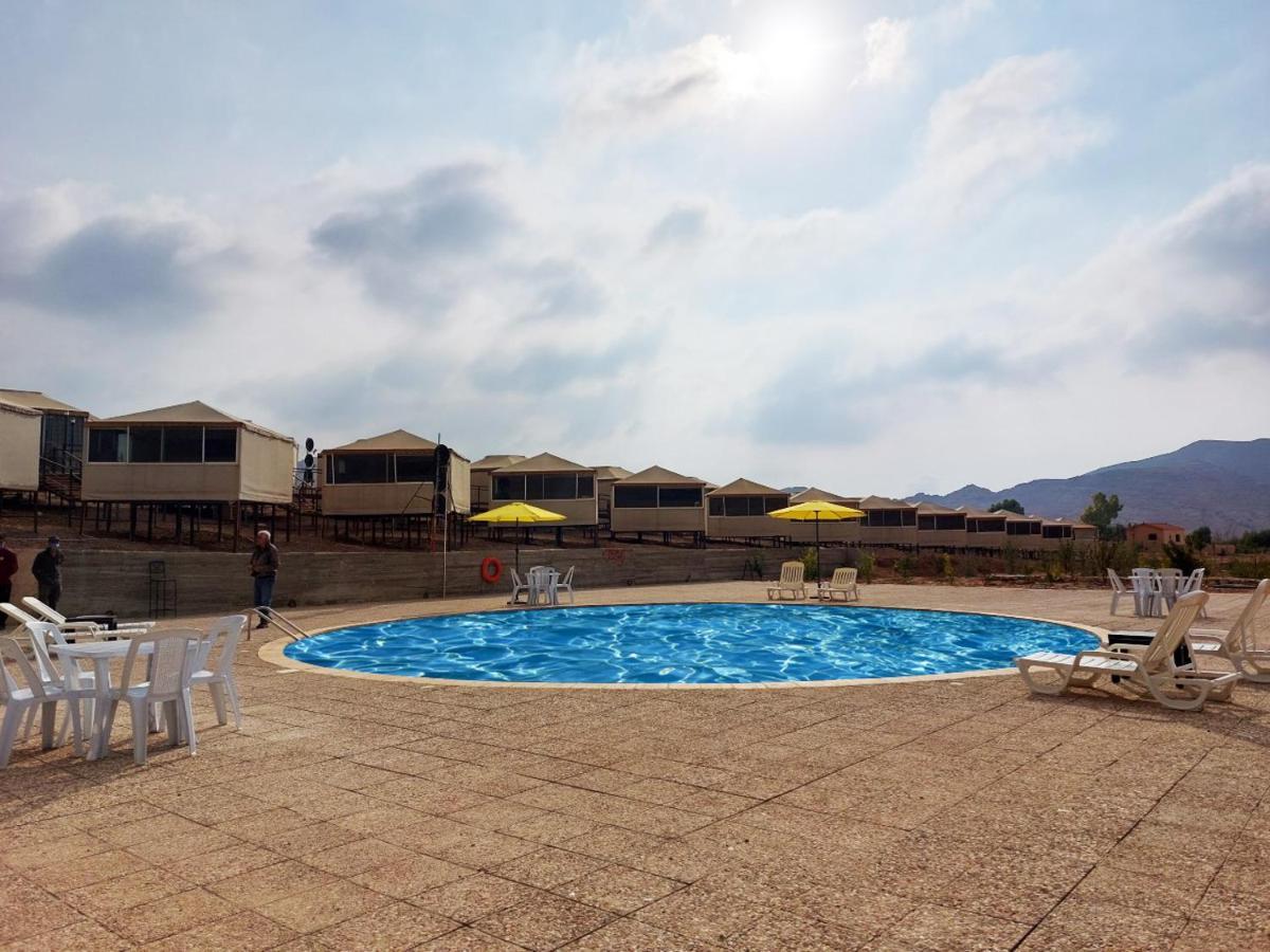 The Rock Camp Petra Hotel Вади Муса Екстериор снимка